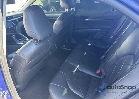 2018 Toyota Camry Xle z USA, uszkodzony, nr VIN 4T1B11HK7JU572111